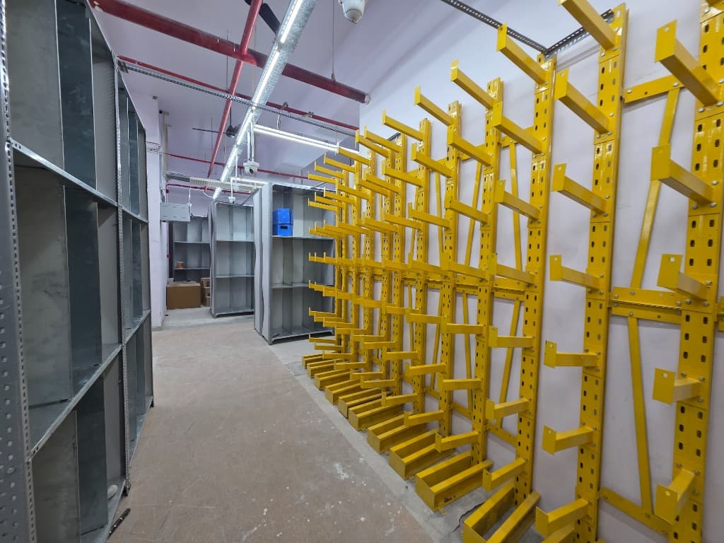 Cantilever Storage System